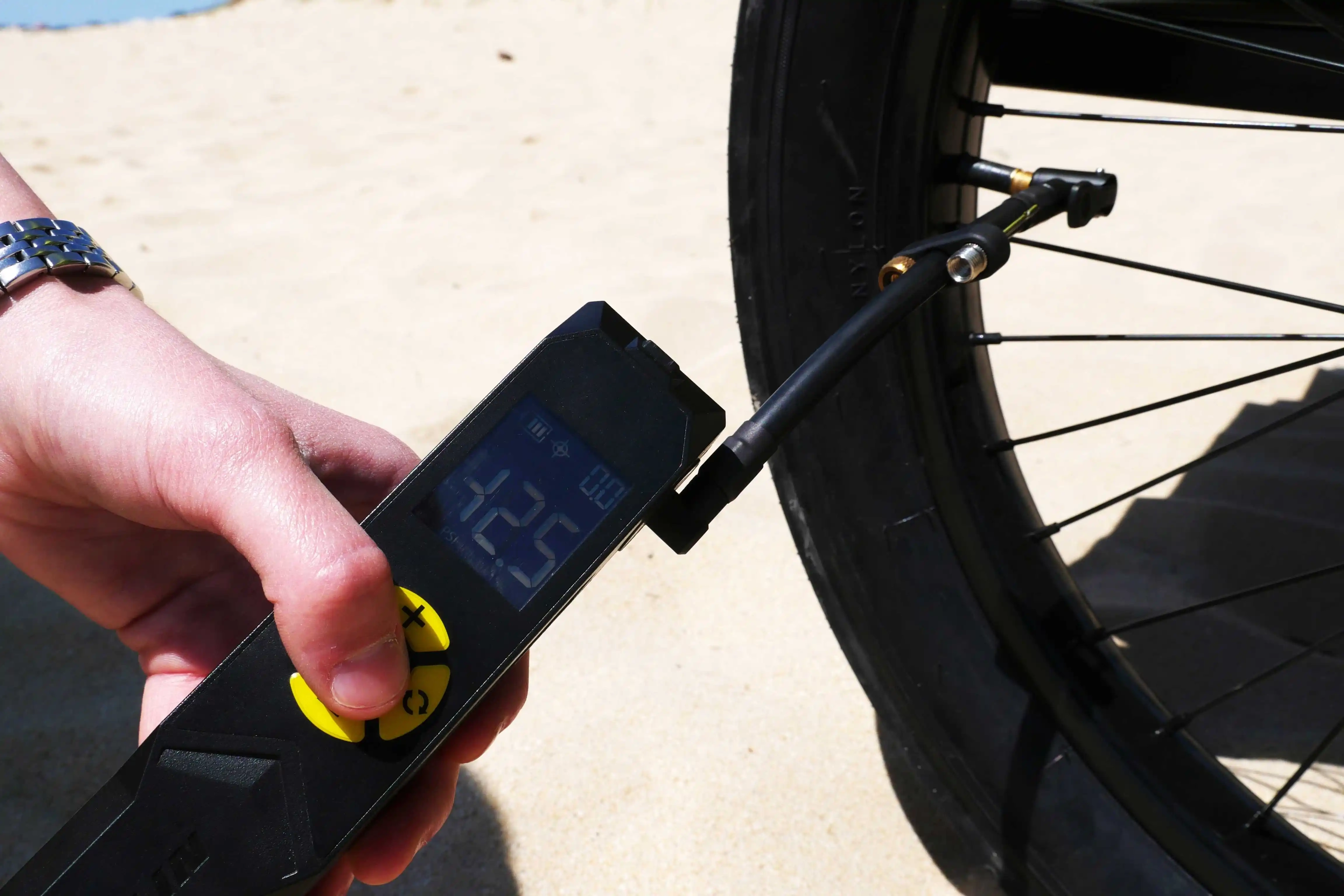 Mini Compresseur Usb Rechargeable - Pompes | Michelin