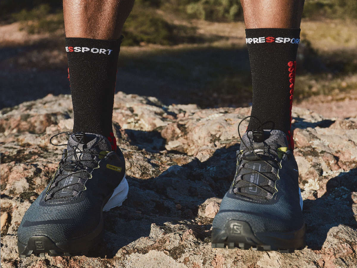 Chaussettes Pro Racing V4.0 Trail Black / Red | Compressport
