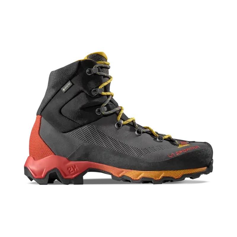 Aequilibrium Trek Gtx Carbon / Yellow - Chaussures | La Sportiva