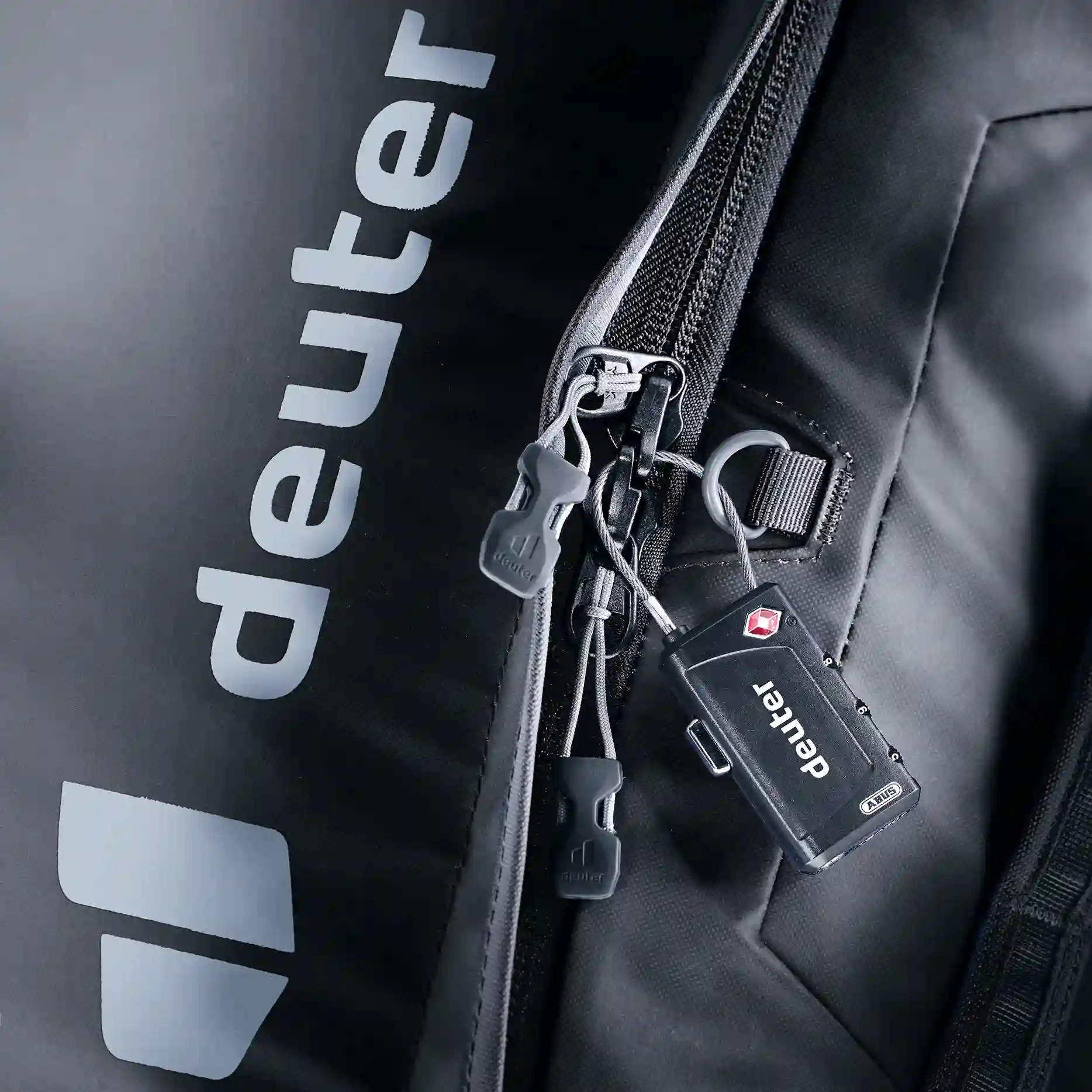 Duffel Pro Roller Black