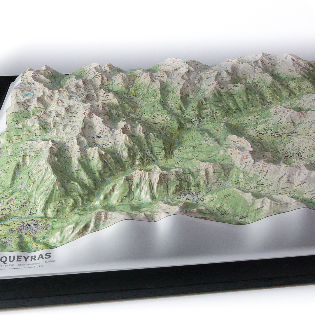 Le Queyras - Equipement Outdoor | Deniveles Editions