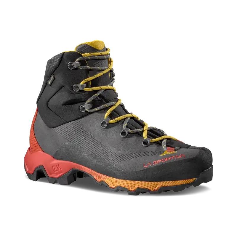 Aequilibrium Trek Gtx Carbon / Yellow - Chaussures | La Sportiva