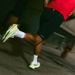Mach 7 Frost Neon Yuzu - Chaussures | Hoka