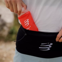 Free Belt Pro 2.0 Black White - Ceintures Running | Compressport