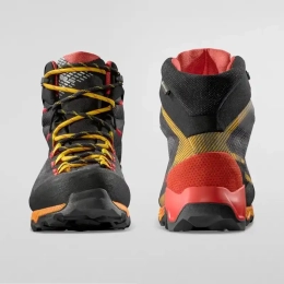 Aequilibrium Hike Gtx Carbon Yellow - Chaussures | La Sportiva