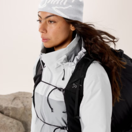 Bonnet Bird Head Toque Solitude Arctic Silk 