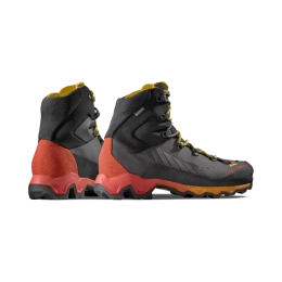 Aequilibrium Trek Gtx Carbon / Yellow - Chaussures | La Sportiva