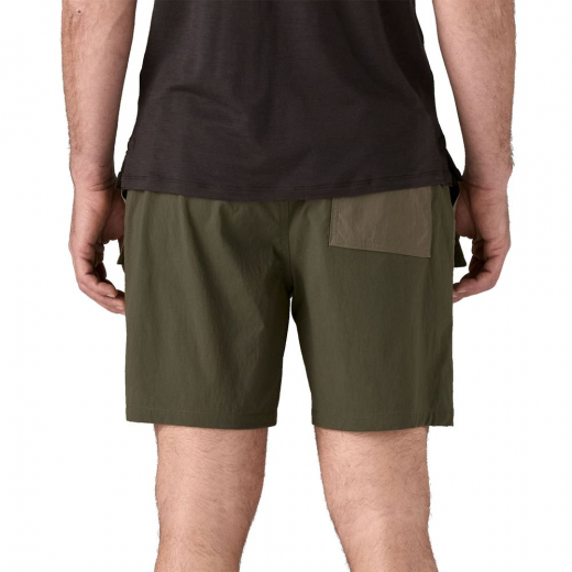 Short Outdoor Everyday 6 In Pine Needle Green