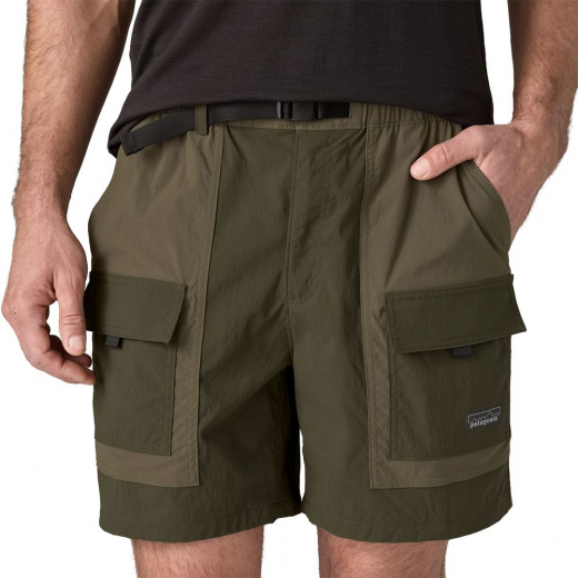 Short Outdoor Everyday 6 In Pine Needle Green